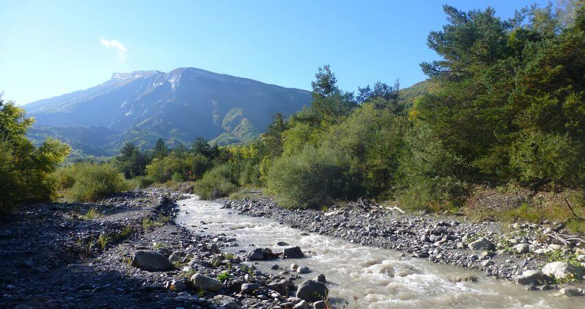 Le torrent qui longe le camping