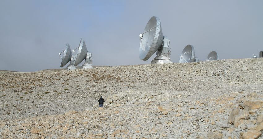 Radiotélescopes du Plateau de Bure (accessible en randonné)